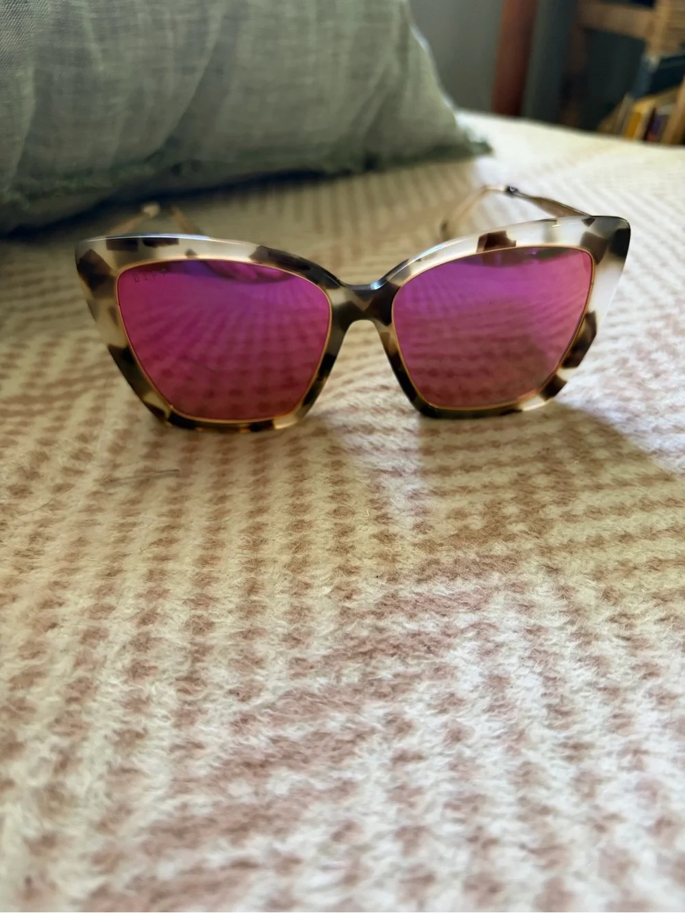 DIFF Becky II Tortoise Polarized CatEye Sunglasses